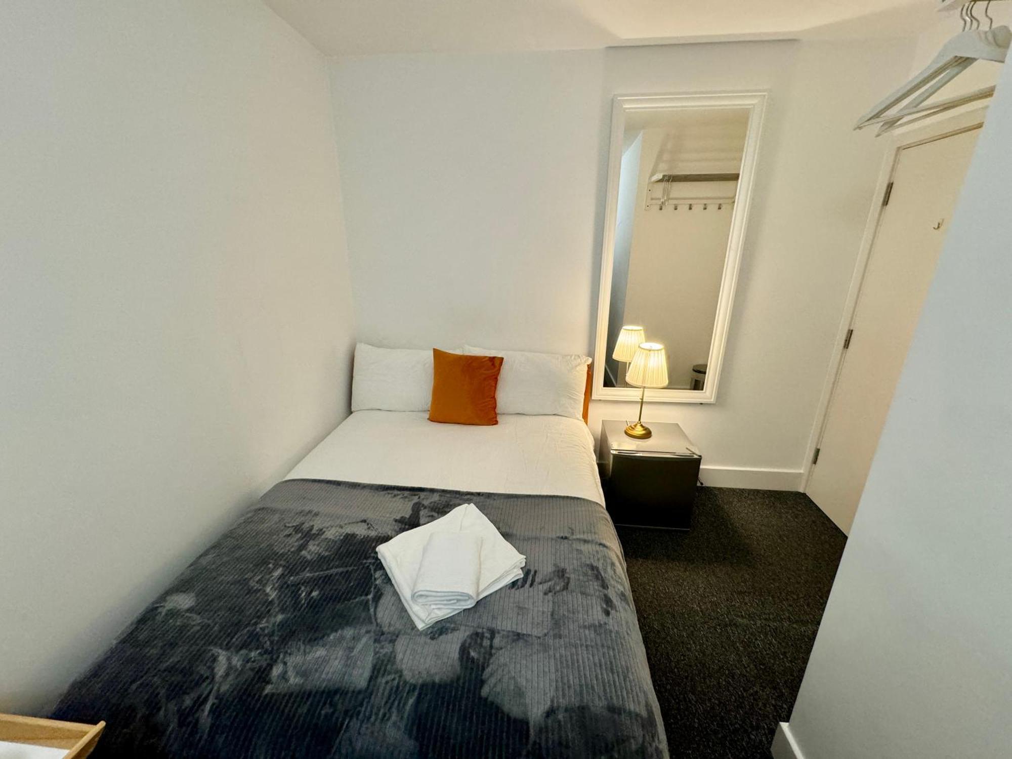 Cosmopolitan Comfort Private Bedrooms In Euston 106 Londen Buitenkant foto