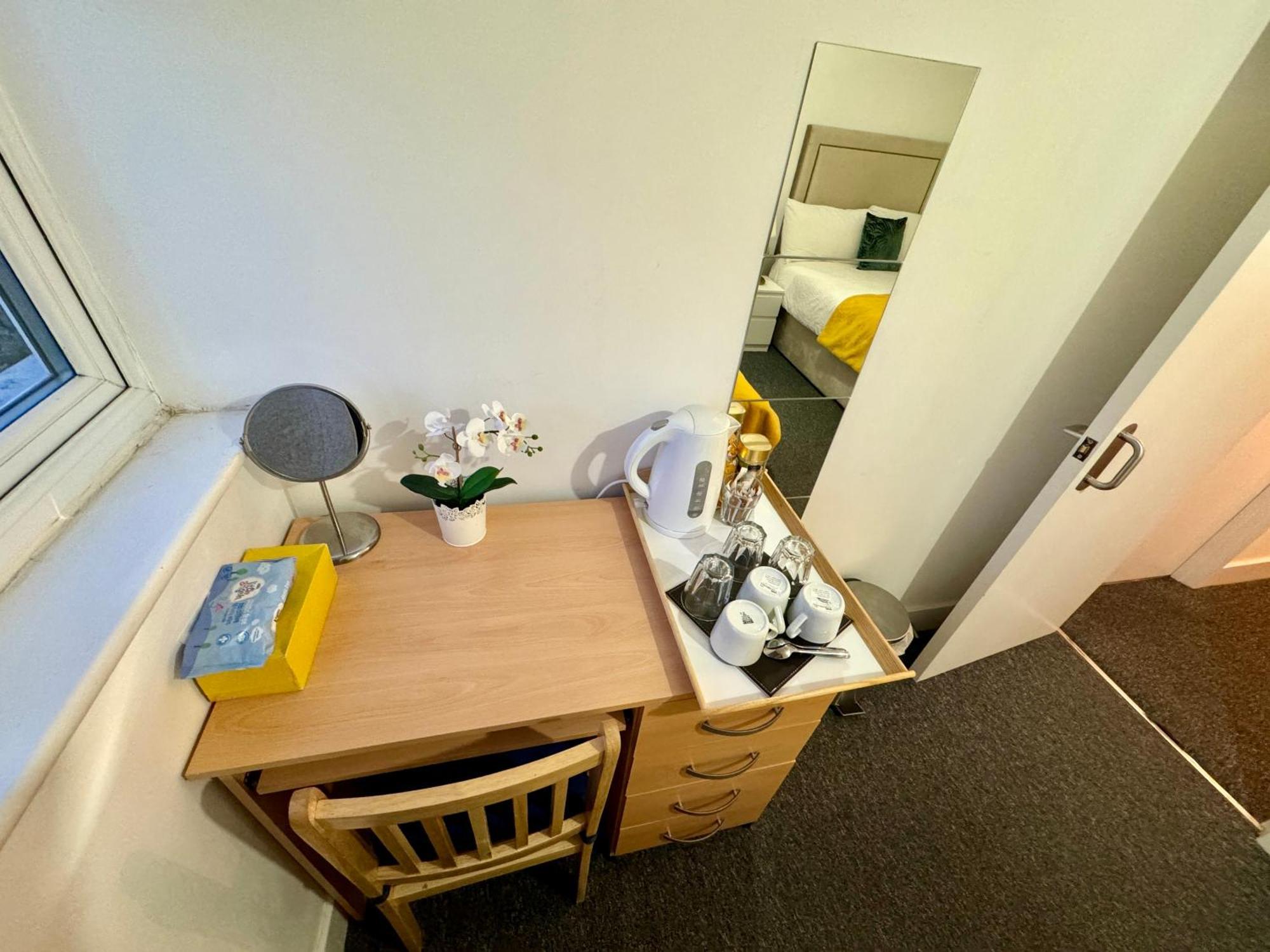 Cosmopolitan Comfort Private Bedrooms In Euston 106 Londen Buitenkant foto