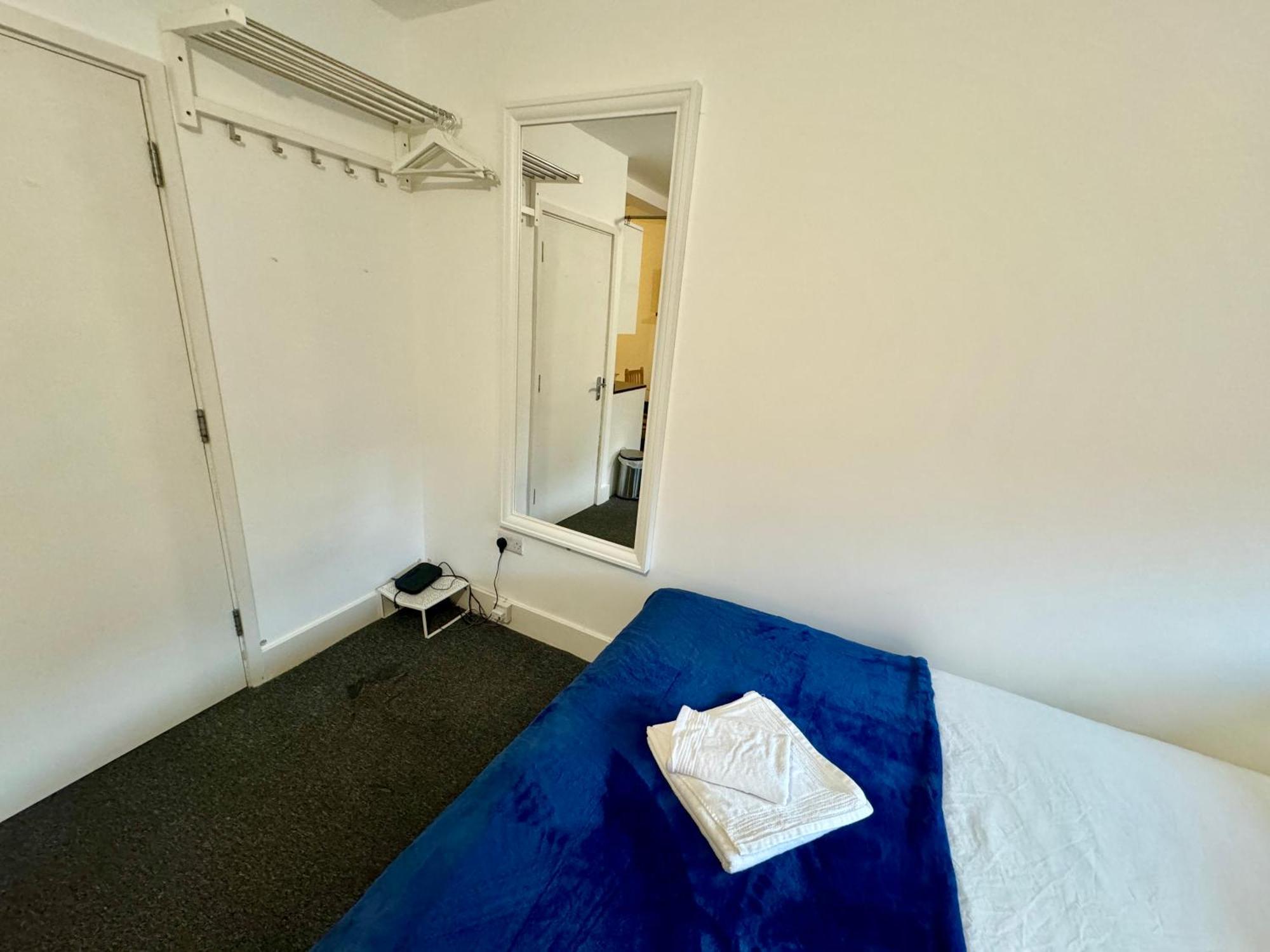Cosmopolitan Comfort Private Bedrooms In Euston 106 Londen Buitenkant foto